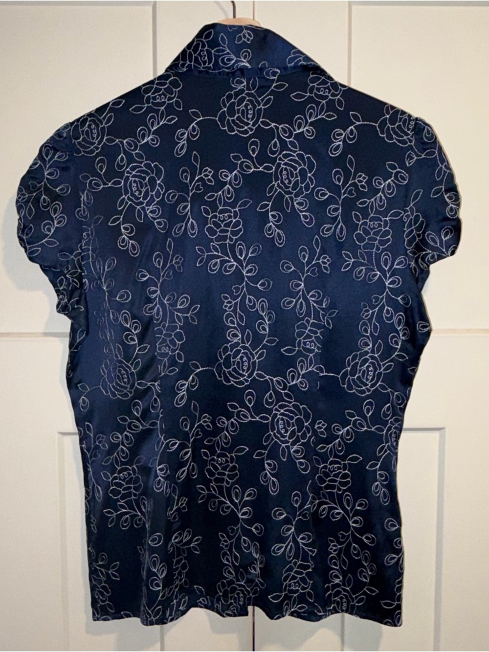 bebe Amanda Navy Floral Embroidered Stretch Silk Button-Down Shirt - Picture 8 of 11